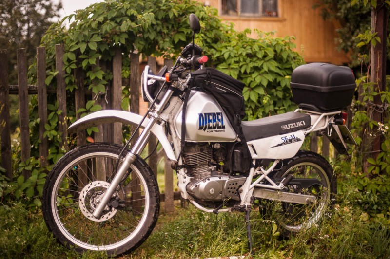 Кофр на Suzuki Djebel 250